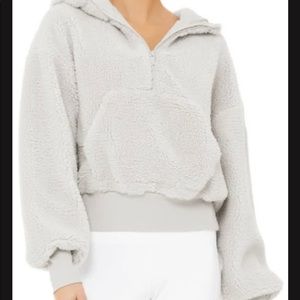 ALO Streetside Halfzip Hoodie🤍⭐️
